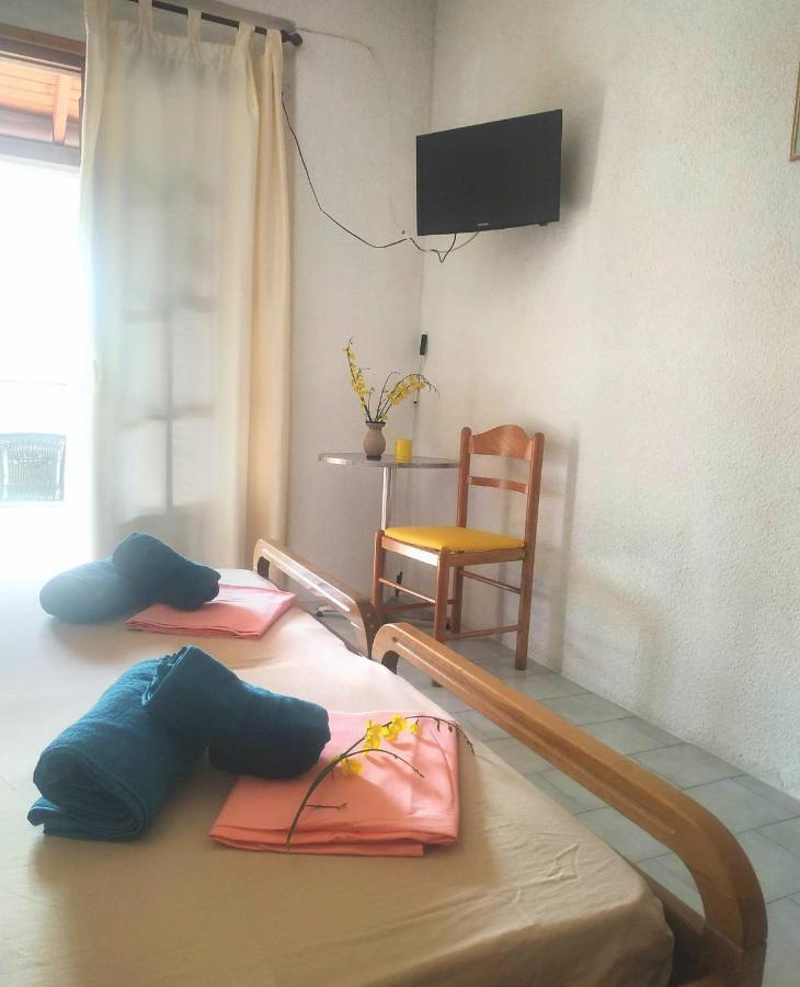 Hotel Agni -Enoikiazomena Diamerizmata Kallithea  Ngoại thất bức ảnh
